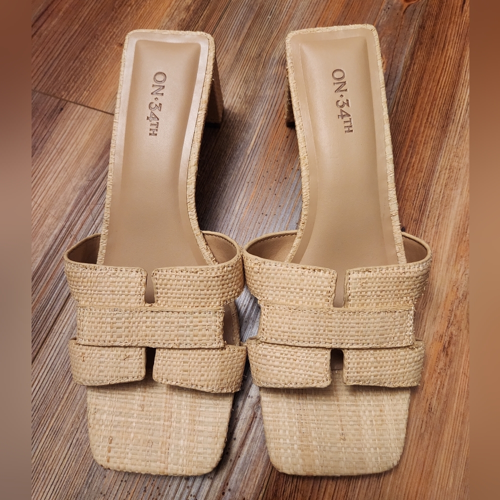 Beige Woven Block Heel Mules - Women's Summer Slide - Picture 7 of 7